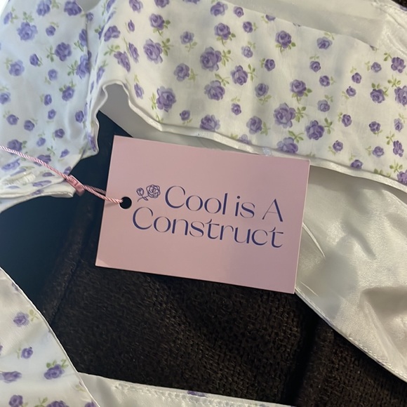 Summer dress low cut front and bareback - Picture 3 of 3